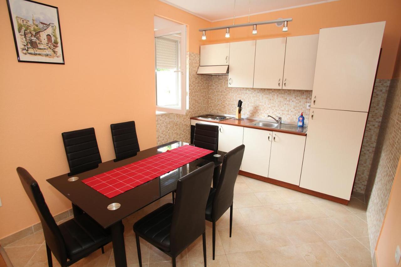 Apartmani Petra Trogir Zimmer foto