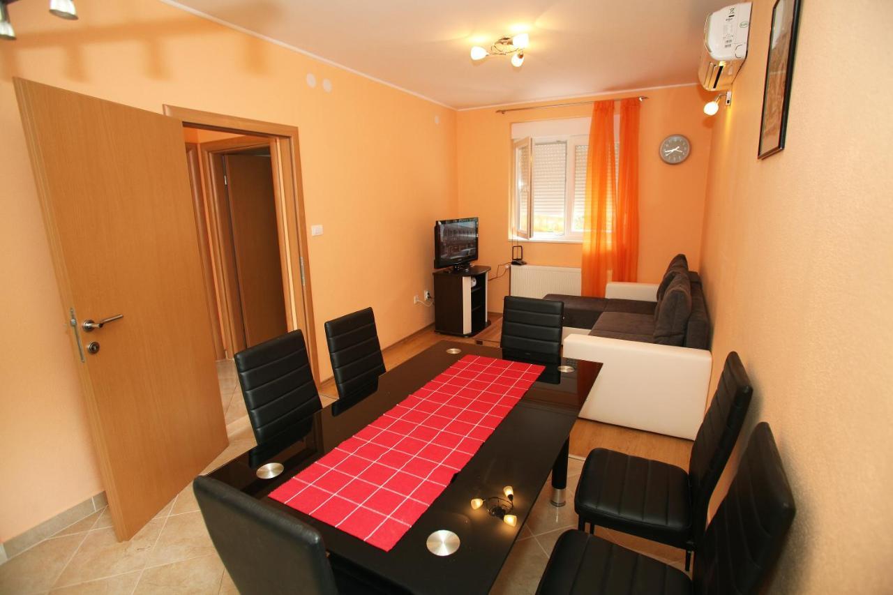 Apartmani Petra Trogir Zimmer foto