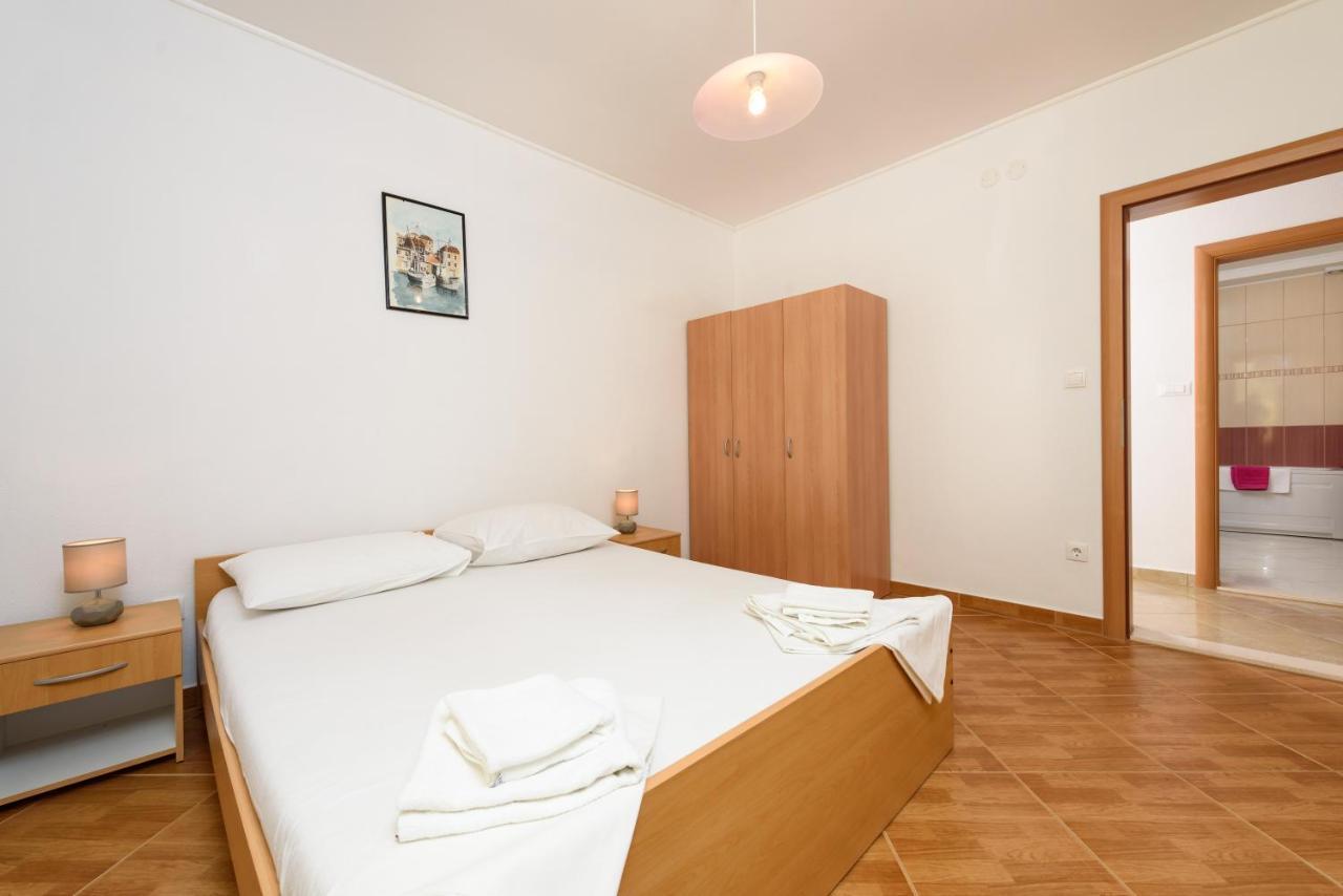 Apartmani Petra Trogir Exterior foto