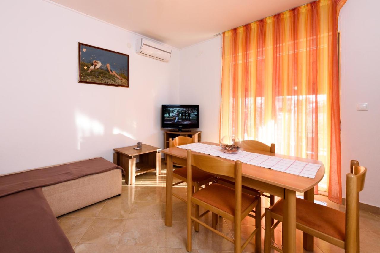 Apartmani Petra Trogir Exterior foto